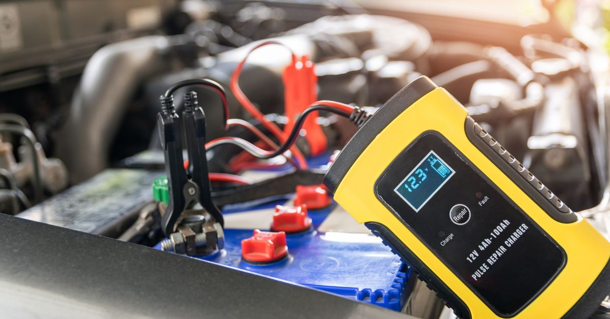How Does An Onboard Marine Battery Charger Work? [Updated On- 2024]